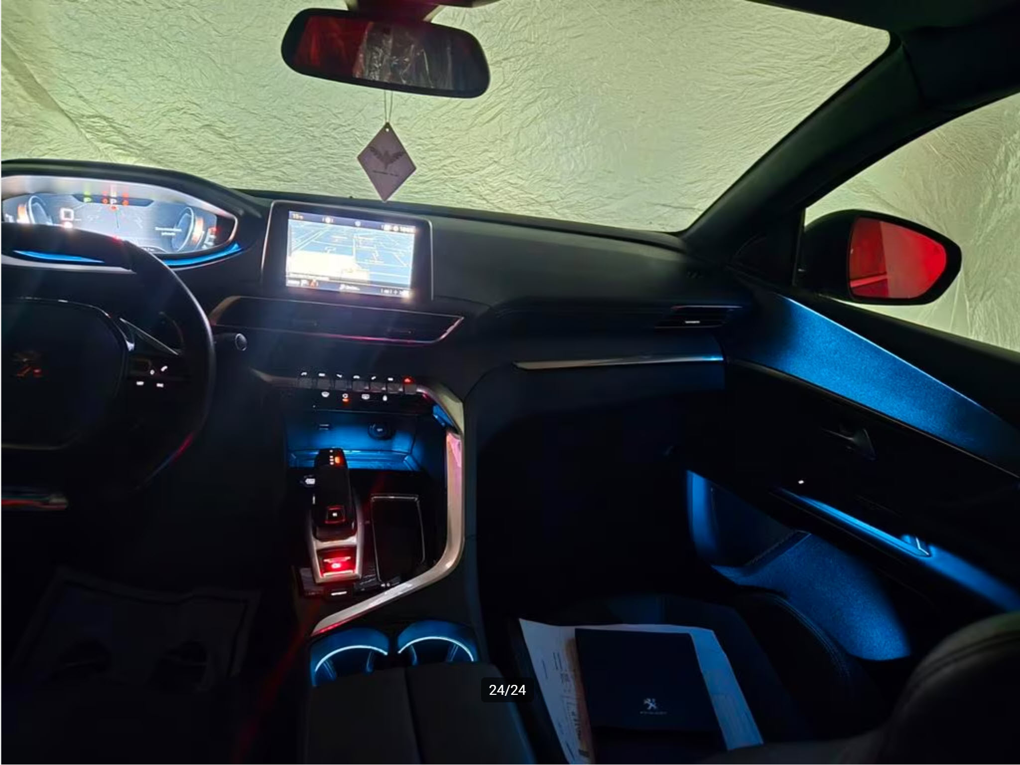 
								Peugeot 3008 GT full									