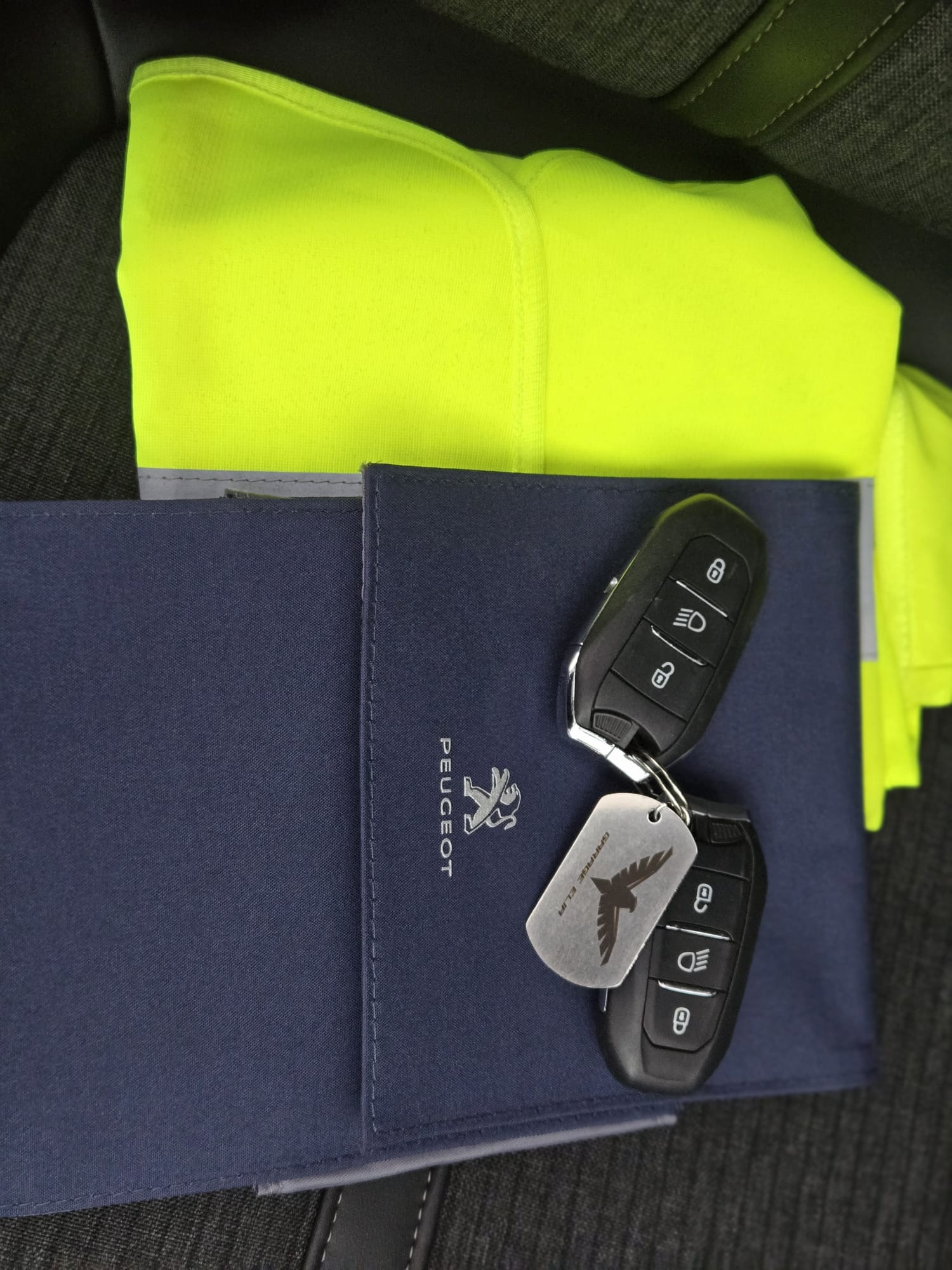 
								Peugeot 3008 GT full									